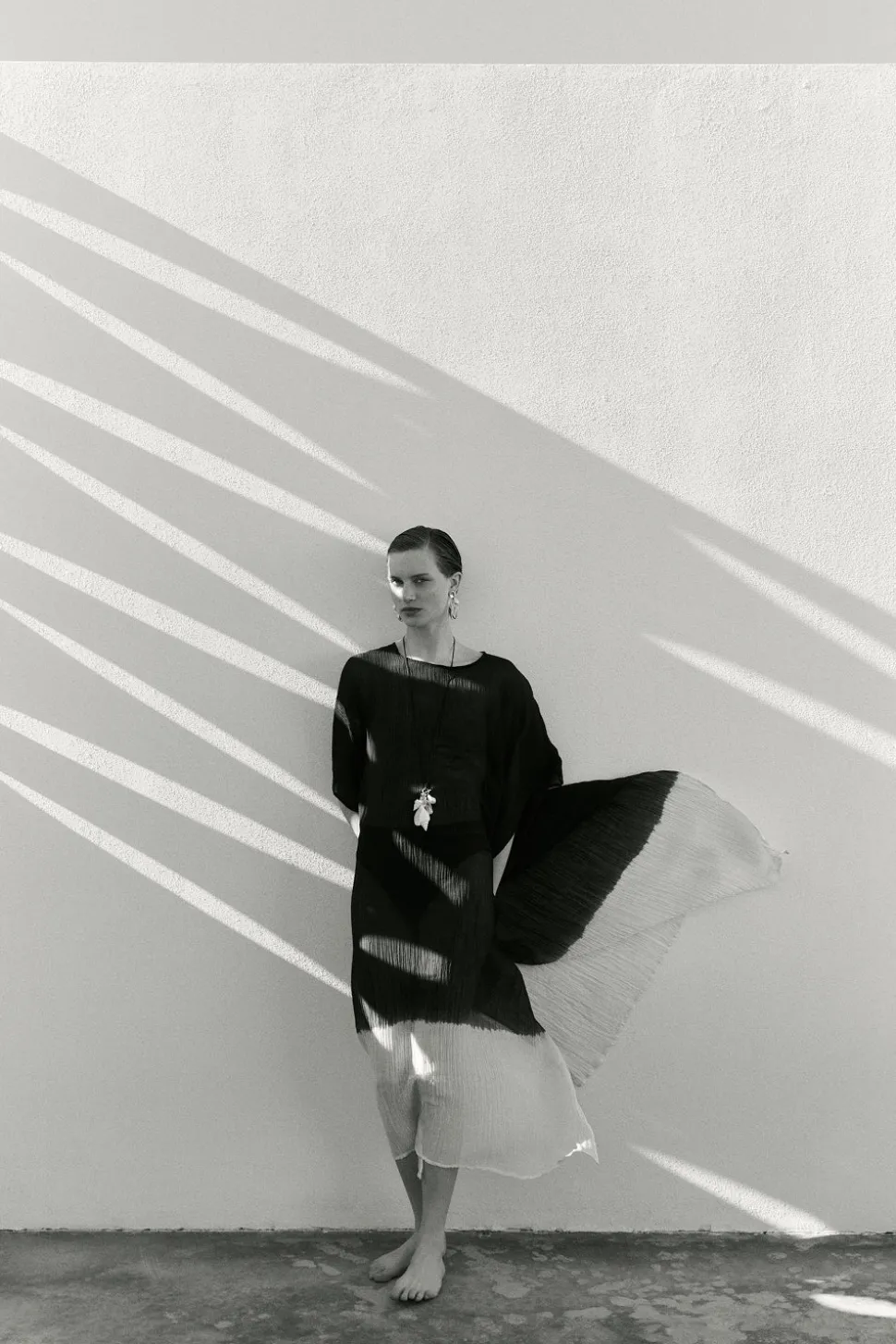 Ombre Crinkle Caftan Black