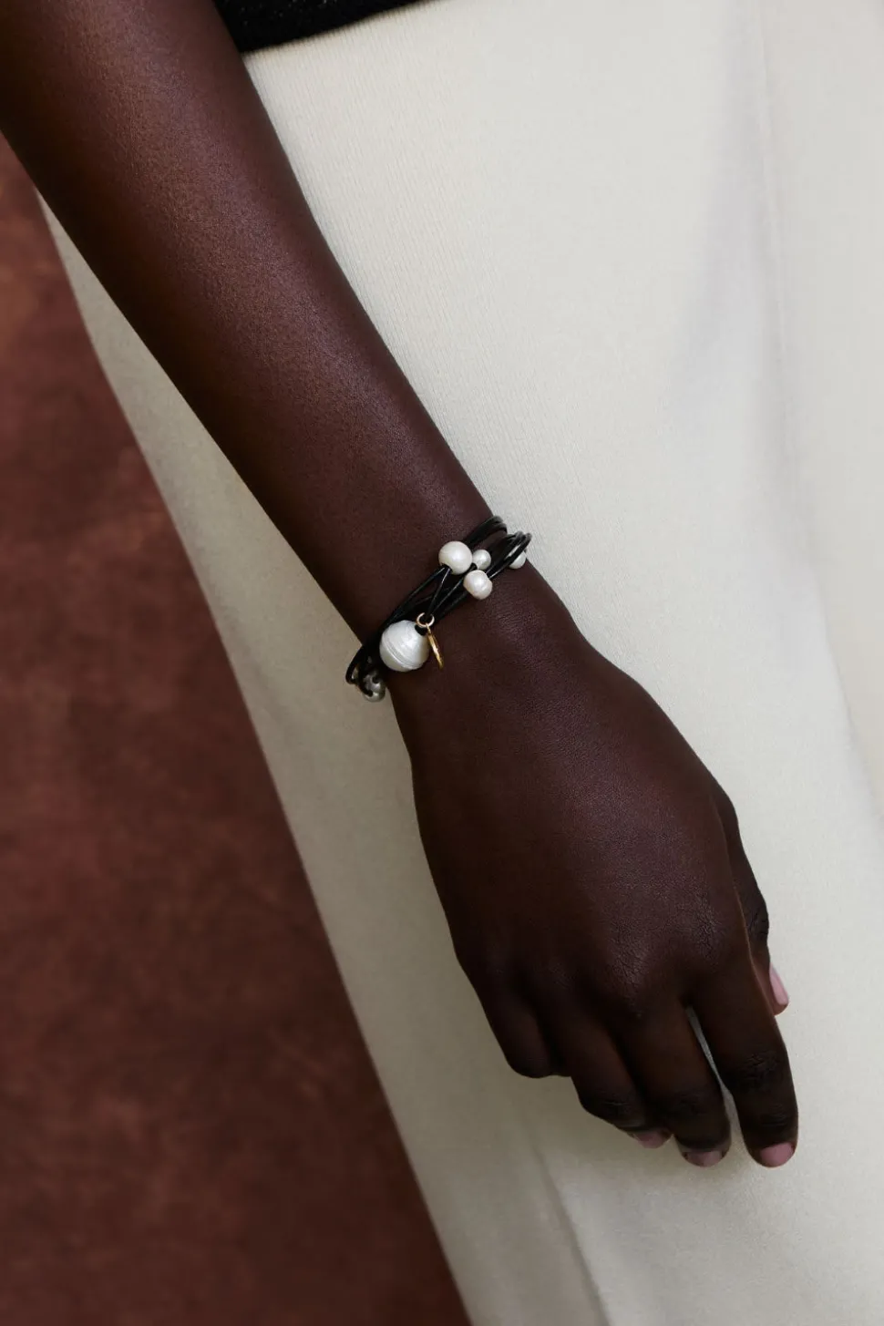 Strata Pearl Bracelet Gold