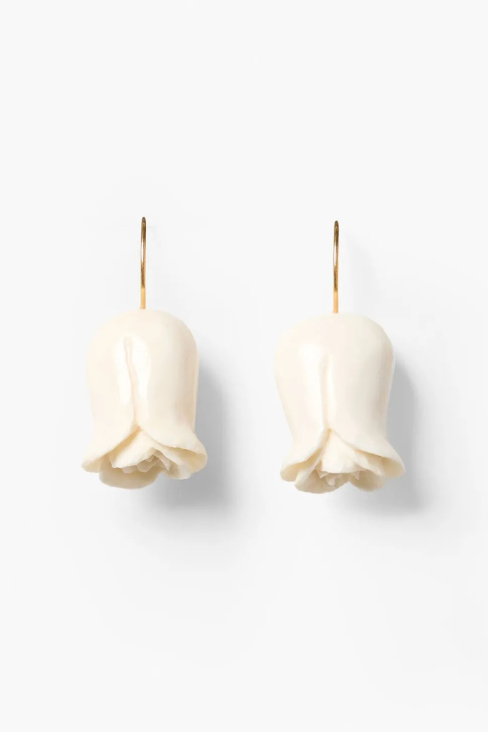 Tearful Rose Earrings White