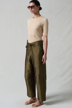 Techno Taffeta Barrel Pant Olive