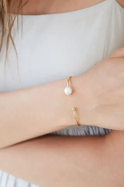 White Pearl and Gold Diamond Cuff