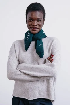 Wool Cashmere Embroidered Bandana Green