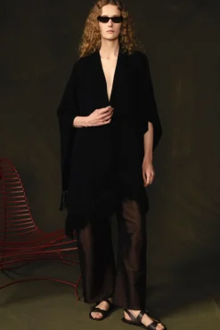 Wool Cashmere Knit Cape Black